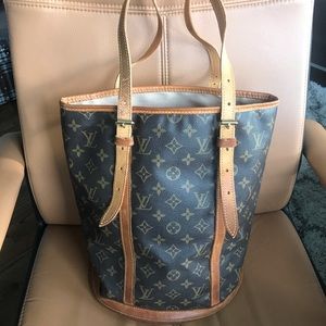 Louis Vuitton Bucket GM Bag